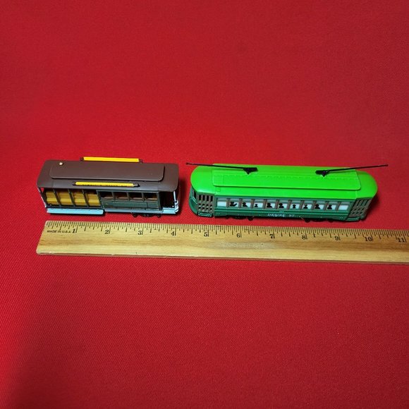 Classic Streetcars Set of 2 - Picture 10 of 12